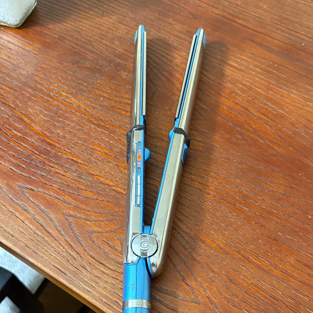 BaByliss Prima Pro 3100 Blue and Silver Hair Styler